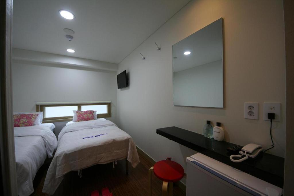 Star Guest House Seoul Exteriör bild