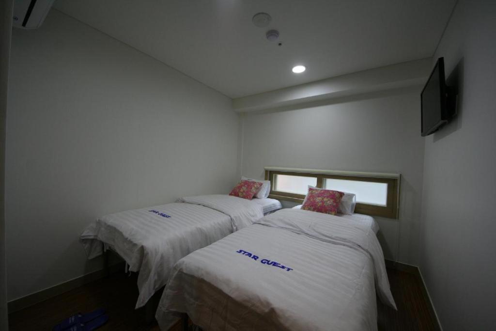Star Guest House Seoul Exteriör bild